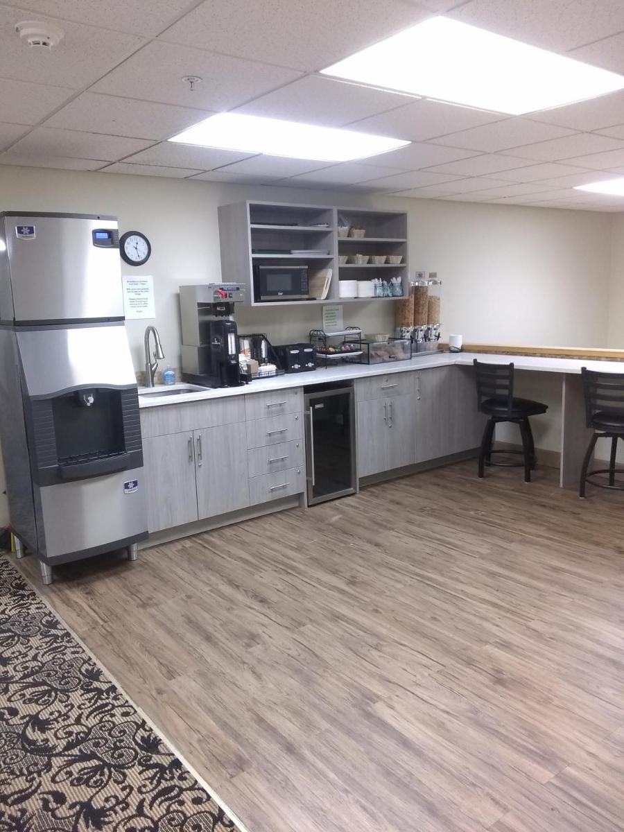 Econo Lodge - Housity