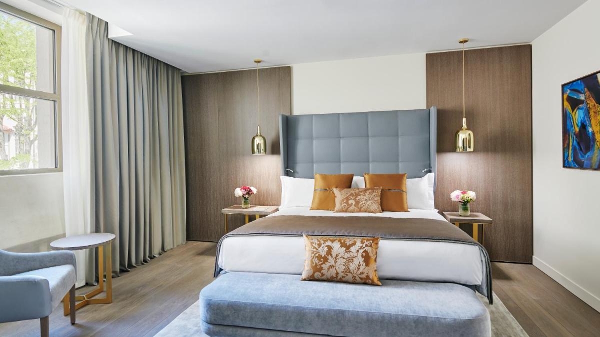 Un ou plusieurs lits dans un hébergement de l'établissement InterContinental Lyon - Hotel Dieu by IHG