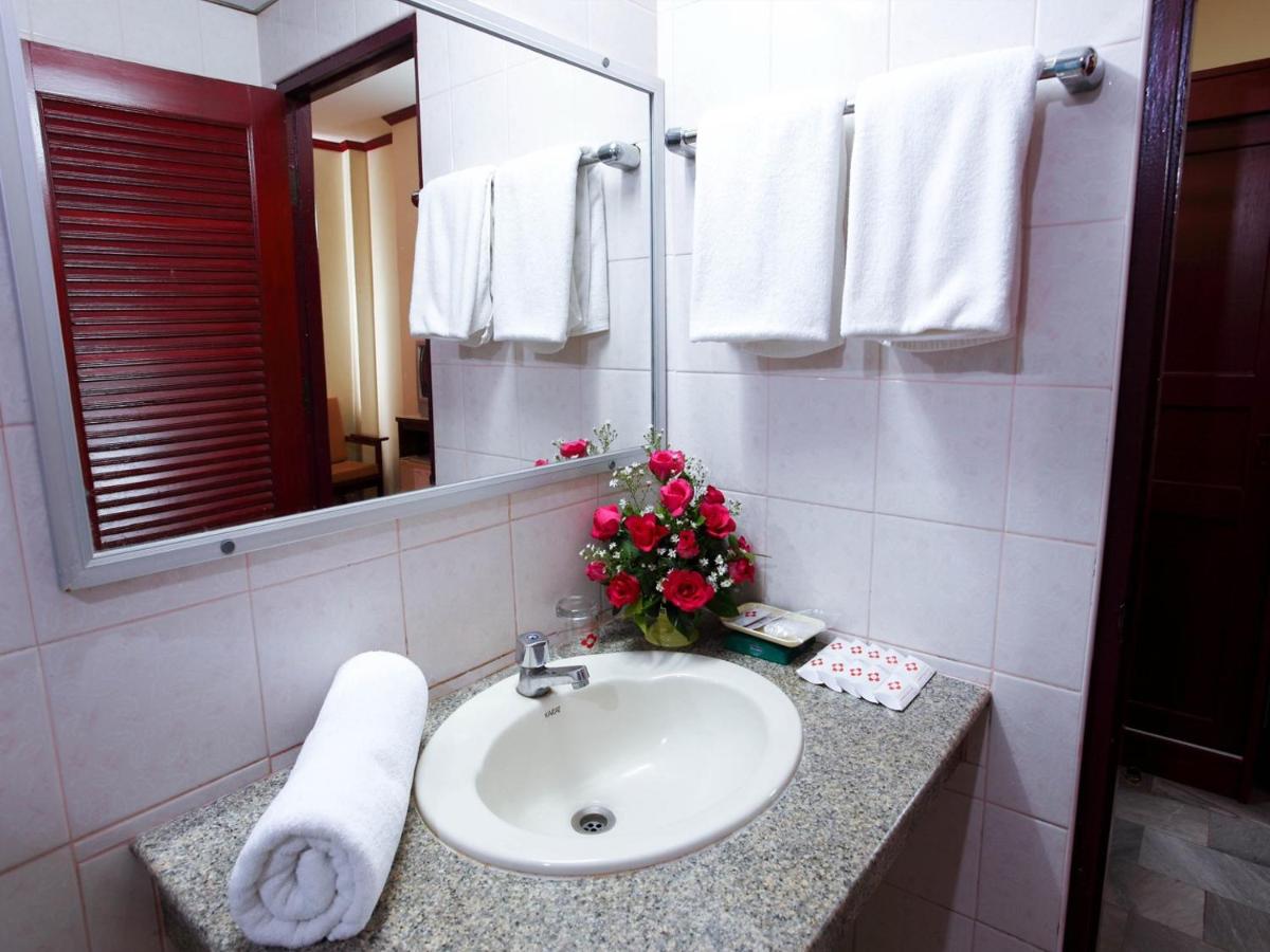 Chumphon Palace Hotel - Housity