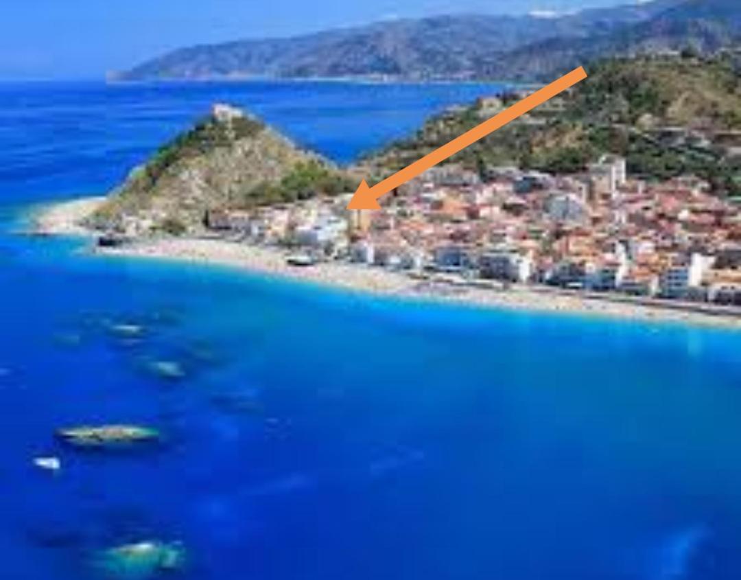 Casa di Claudio a Capo d'Orlando - Housity