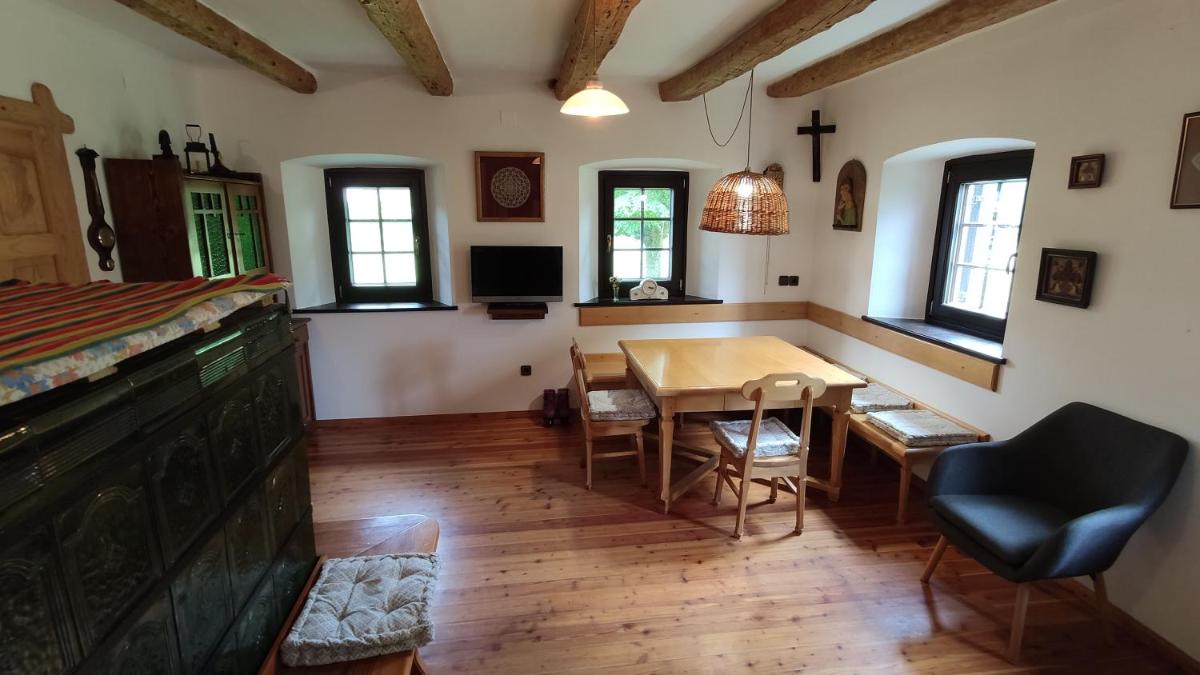 Country House Pri Lipet Žiri - Housity