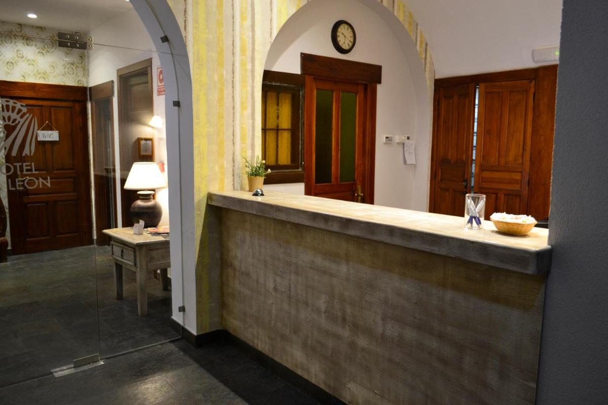 Hotel Alda Vía León - Housity