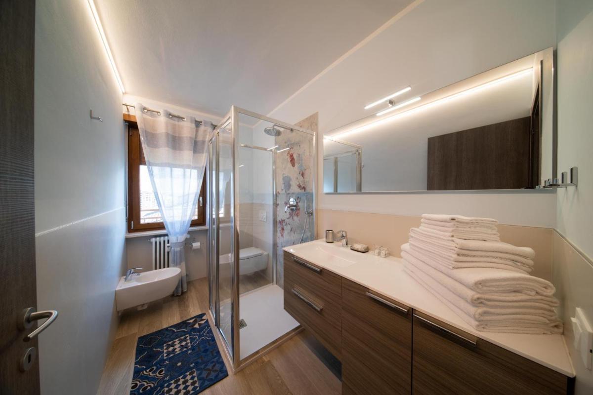 Blue Moon - Via Parigi Apartments - Hizvo