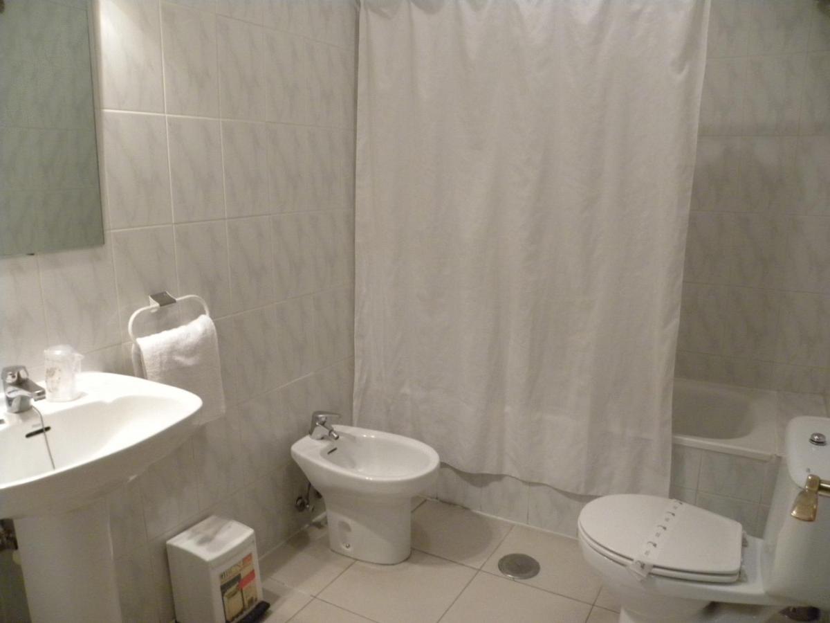 Hostal Las Fuentes - Housity