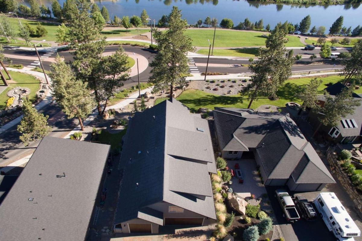 WoodRiver House - Housity