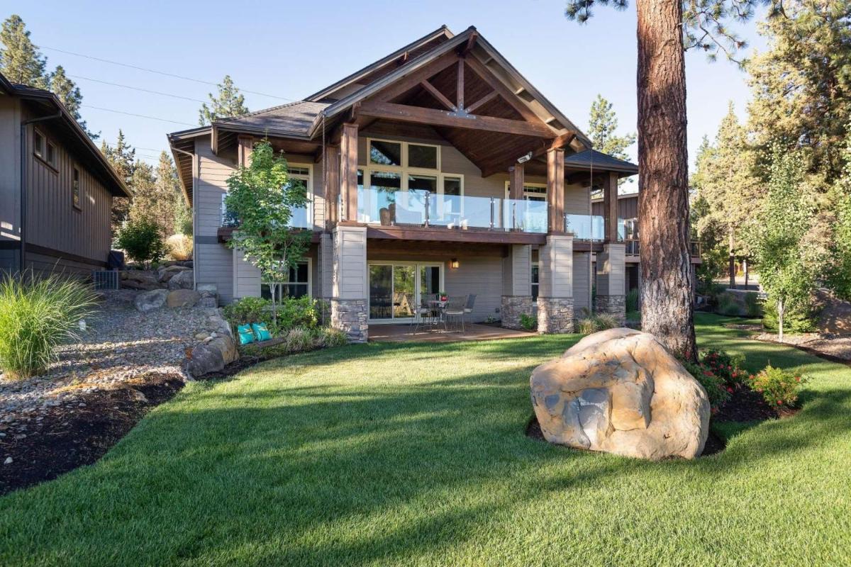 WoodRiver House - Housity
