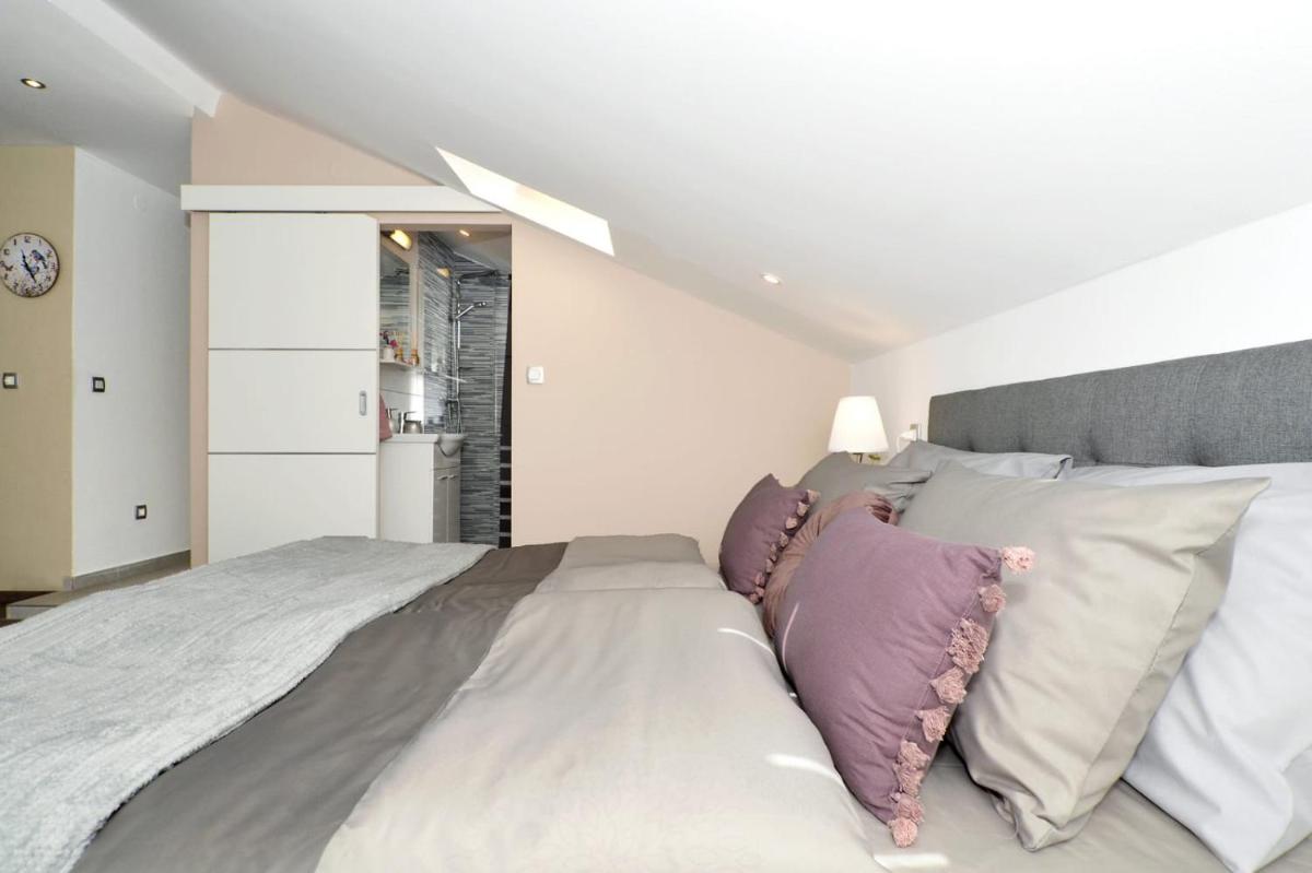 Split Old Town Apartment - Housity