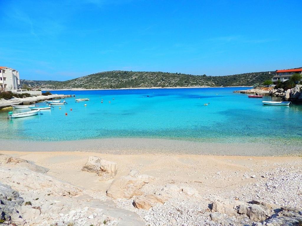 SEA YA - two apartments house with pool - 200m from beach - Housity