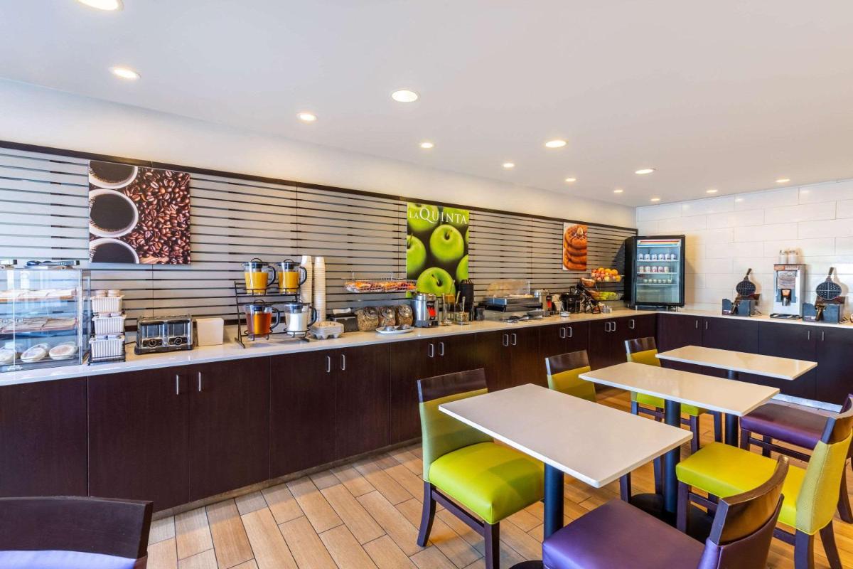 La Quinta by Wyndham Spokane Valley - Housity
