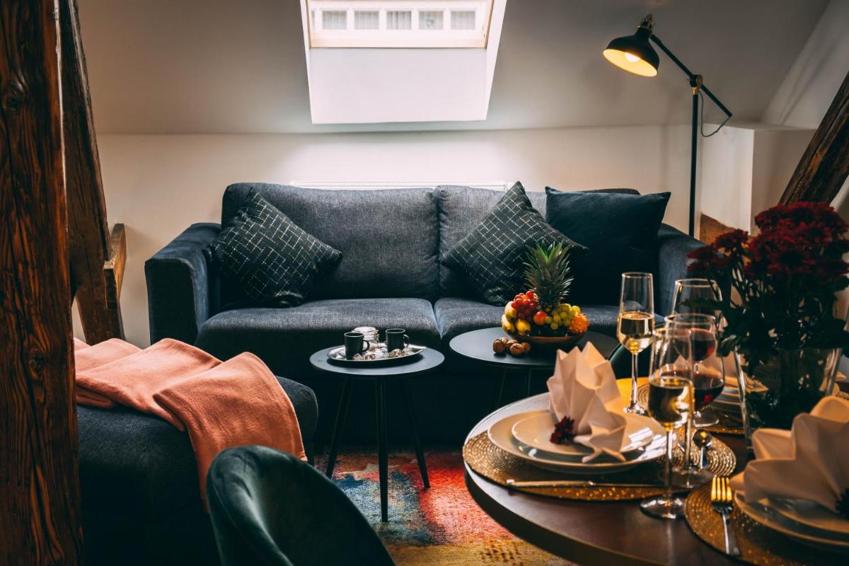 Luxury Oasis, Sauna, AC and Free Parking - Housity