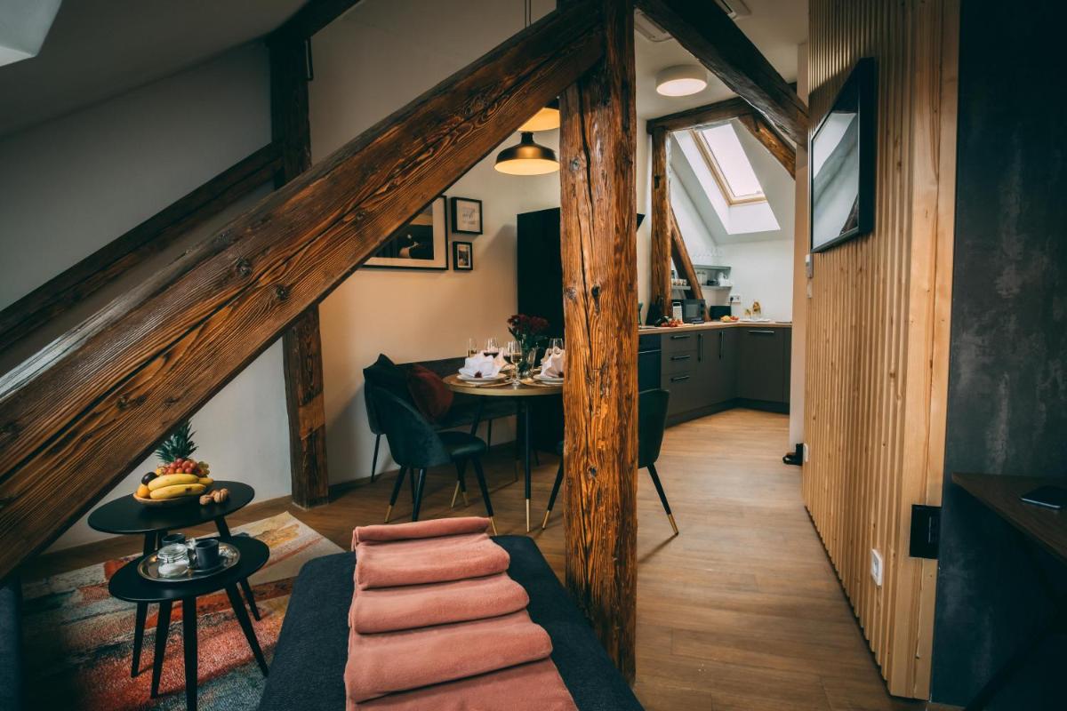Luxury Oasis, Sauna, AC and Free Parking - Housity