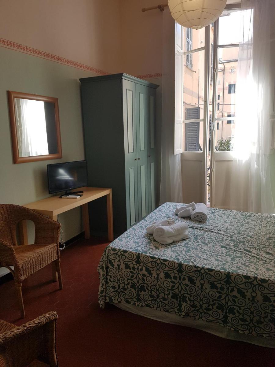 Albergo Lungomare - Housity