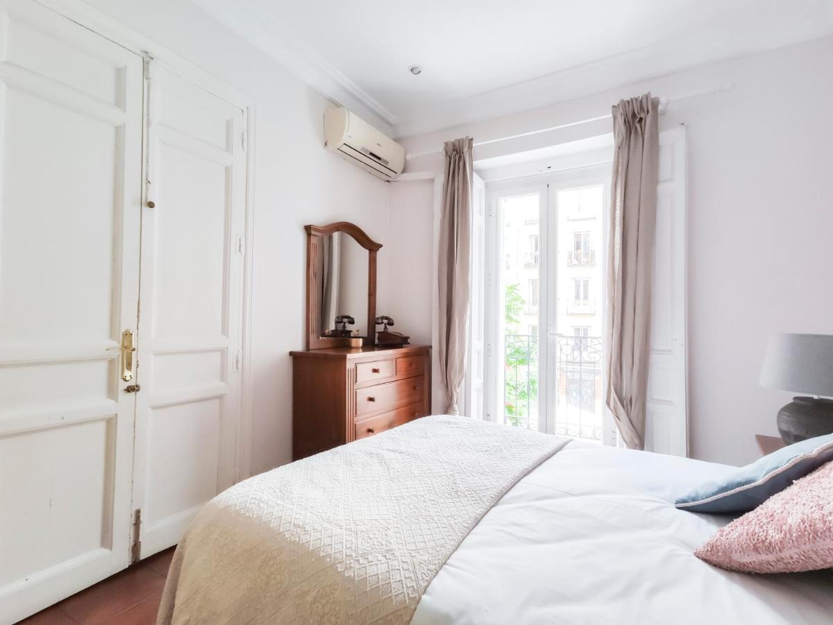 Charmy Apartment Chueca's Square - Housity