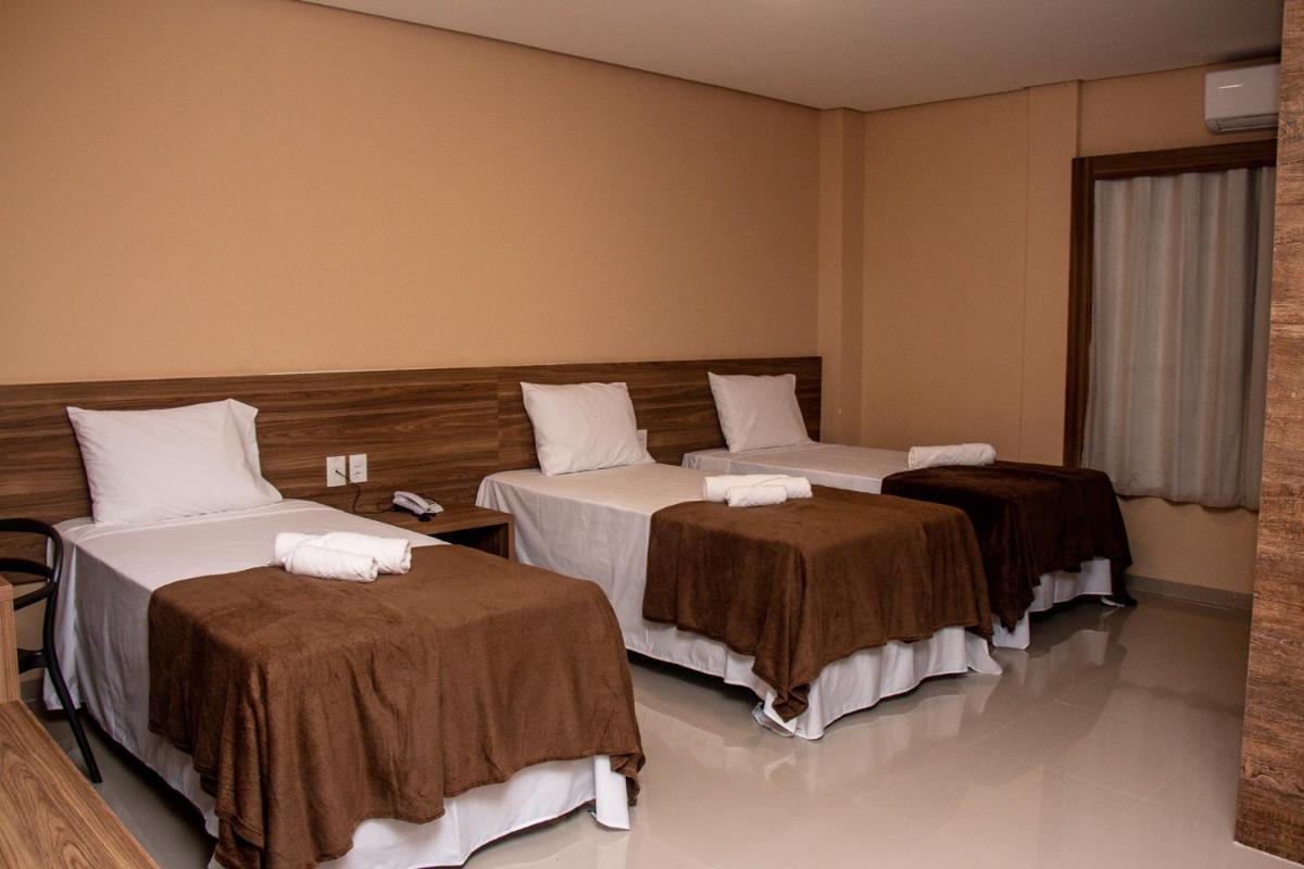 INACIO'S PLAZA HOTEL - Housity