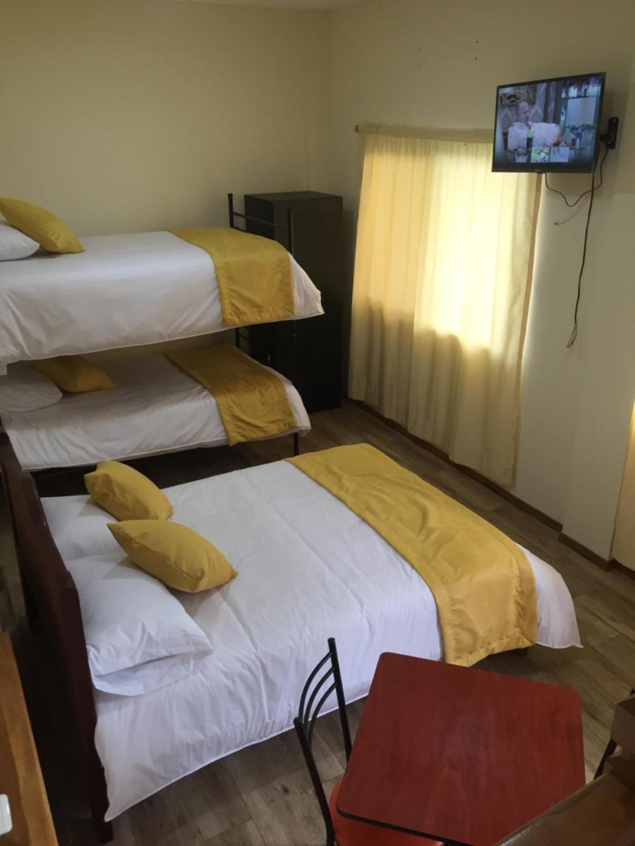 Tababela Airport B&B - Housity