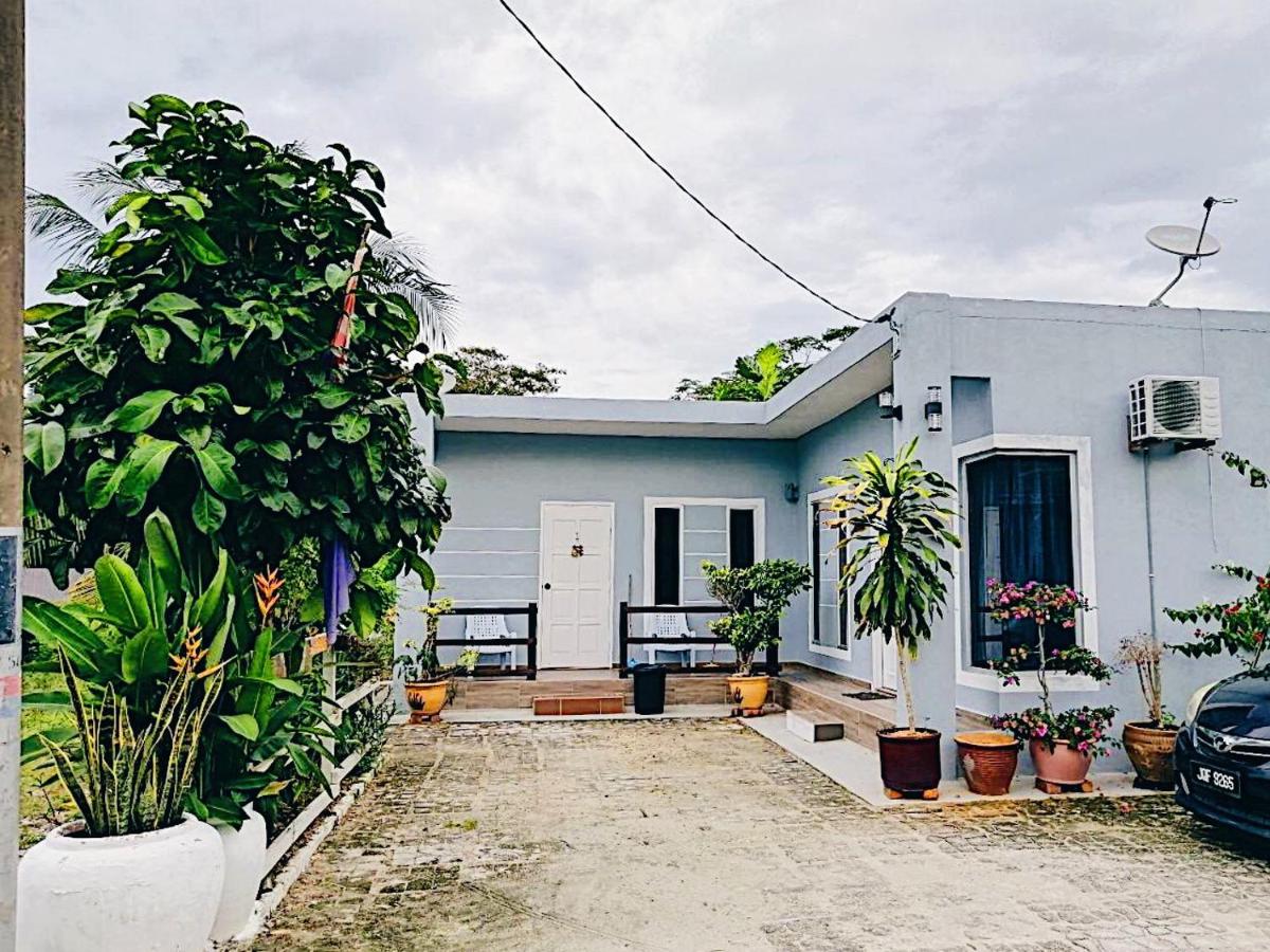 Rumah Tamu Noorhani-Guesthouse Lorong Hj Sarji, Parit Raja - Housity