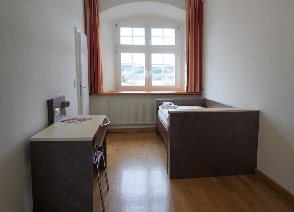 Jugendhaus St. Norbert - Housity