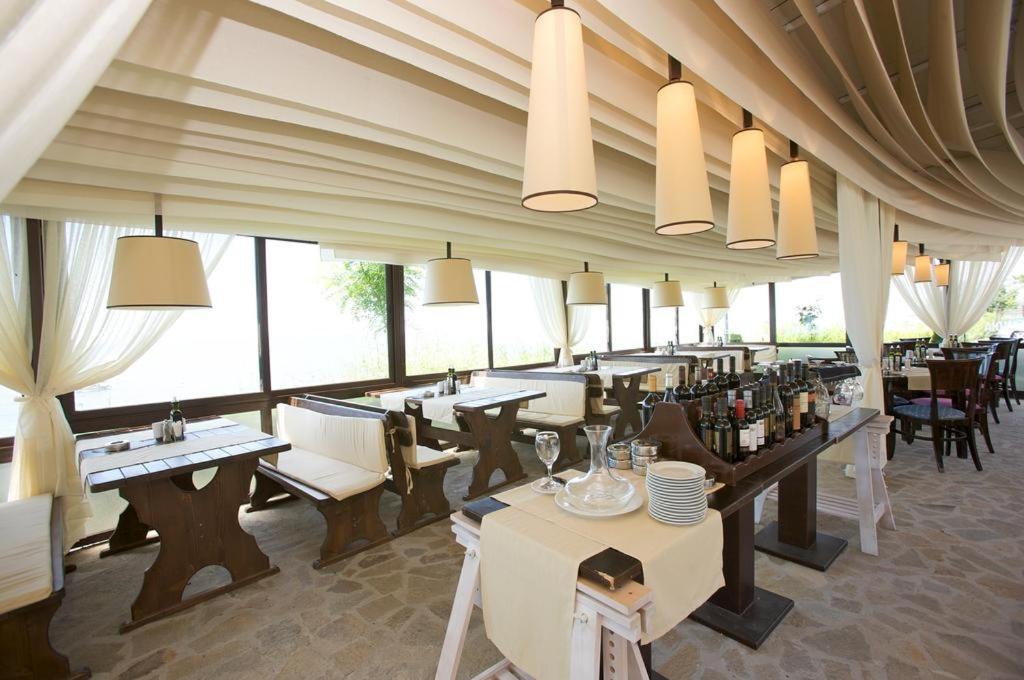 Suitetrails - Sea View Marina Dinevi