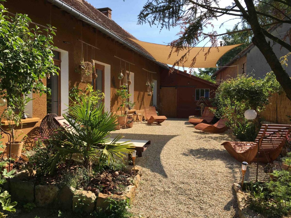 Massages du Monde - Housity