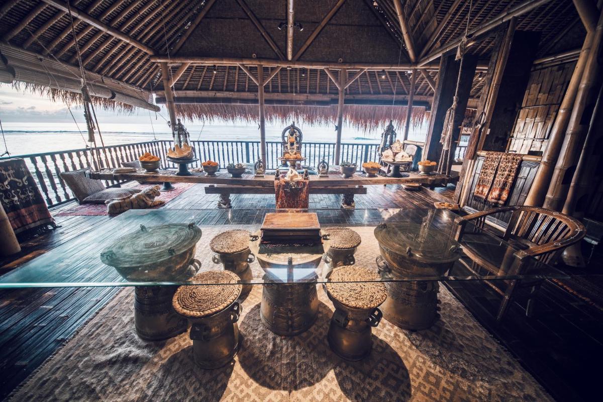 The Shrine House at Bingin Beach - Housity