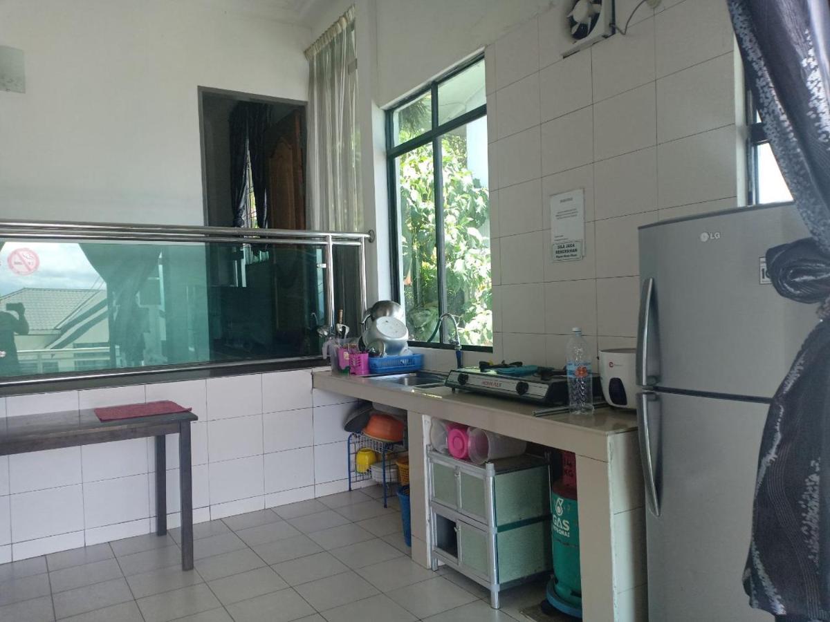 Seribu 1 Homestay 4 Room House - Housity