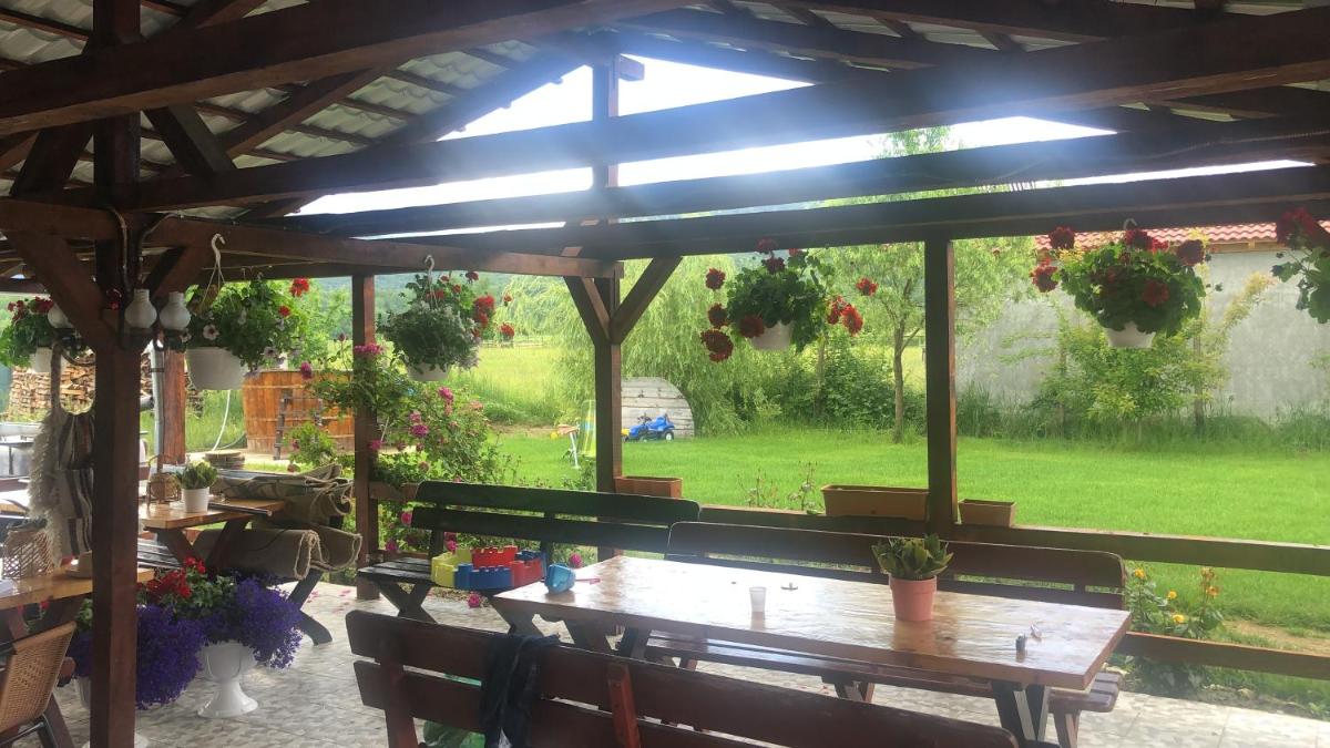 Casa Albert Valea Avrigului - Housity