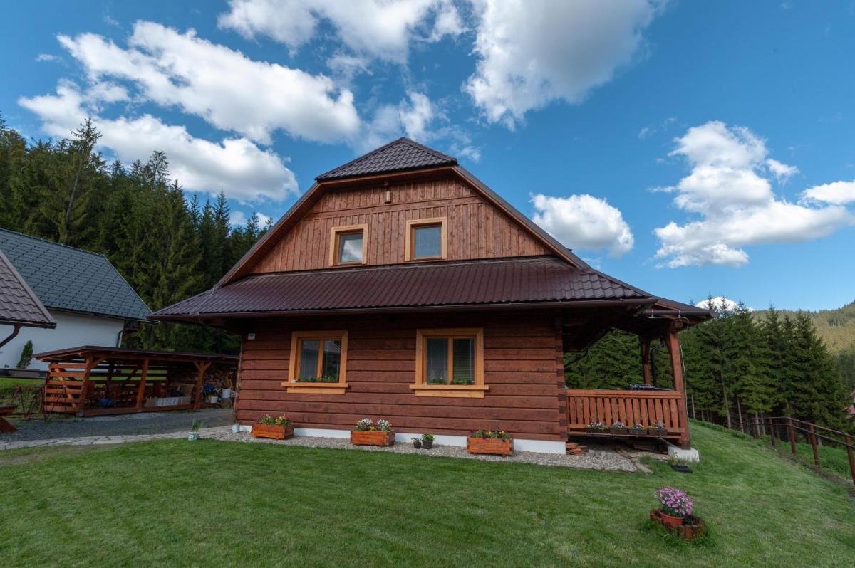Roubenka Bílá - Housity