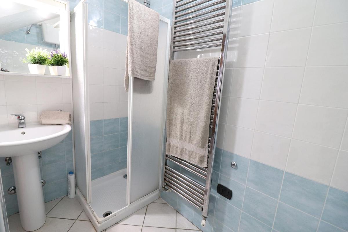 Holiday House vanessa In The Otranto City Center, Salento Ideal For 5 People - Housity
