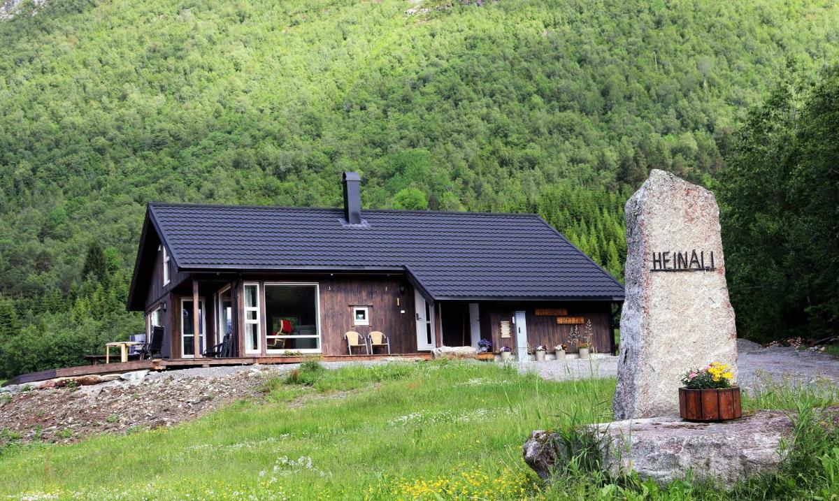 Heinåli Hytta - Housity