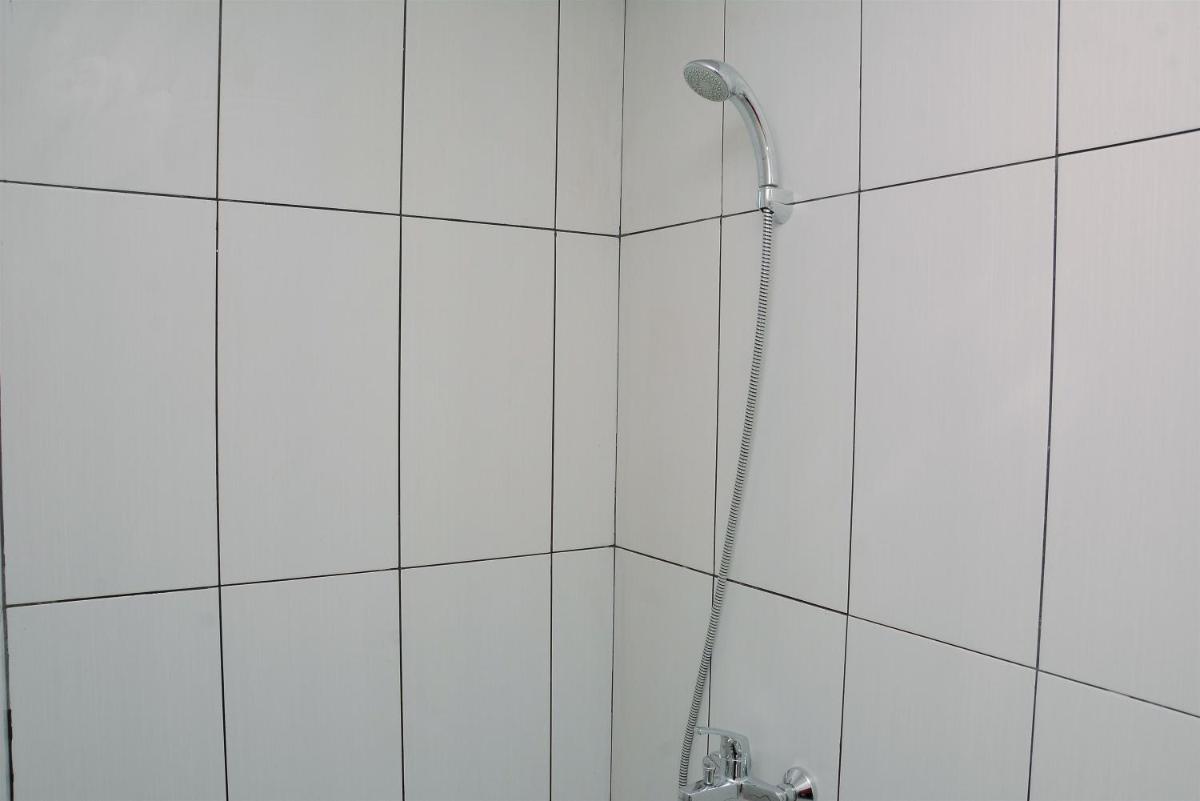 Simple Studio Apartment at Grand Kamala Lagoon By Travelio - Housity