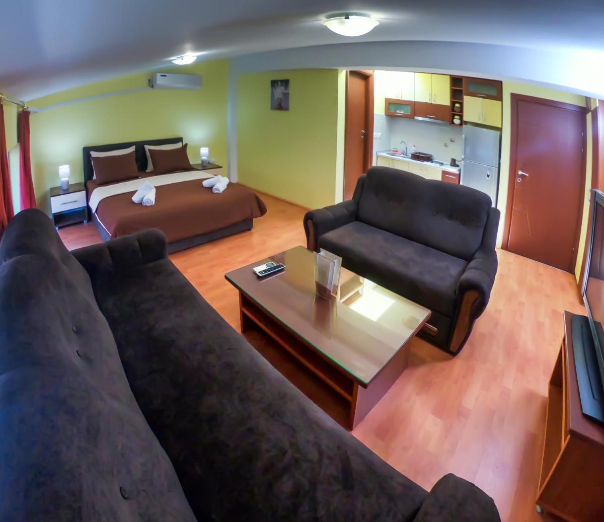 Darni Central Apartments - Bazaar Location With Free Parking - Housity