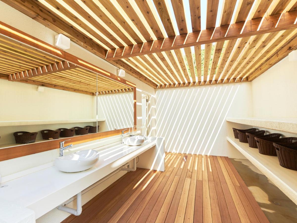 Hotel The Scene - Housity