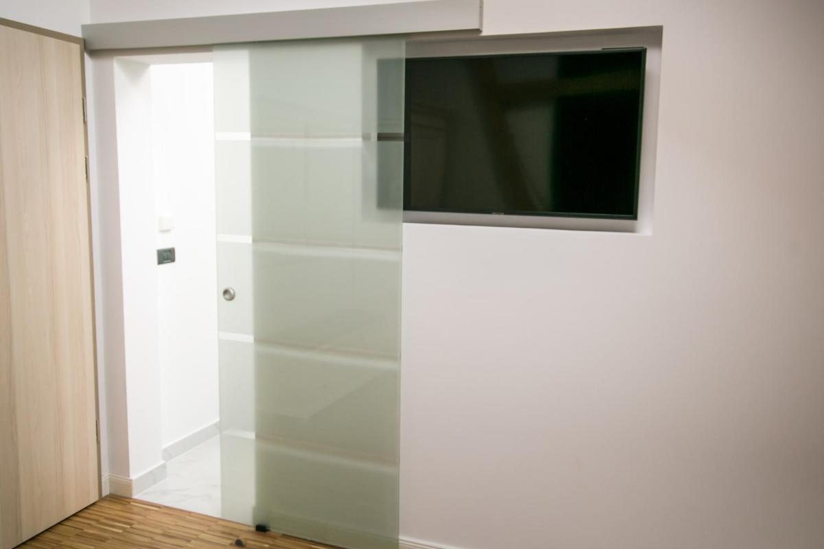 May Residence - Housity