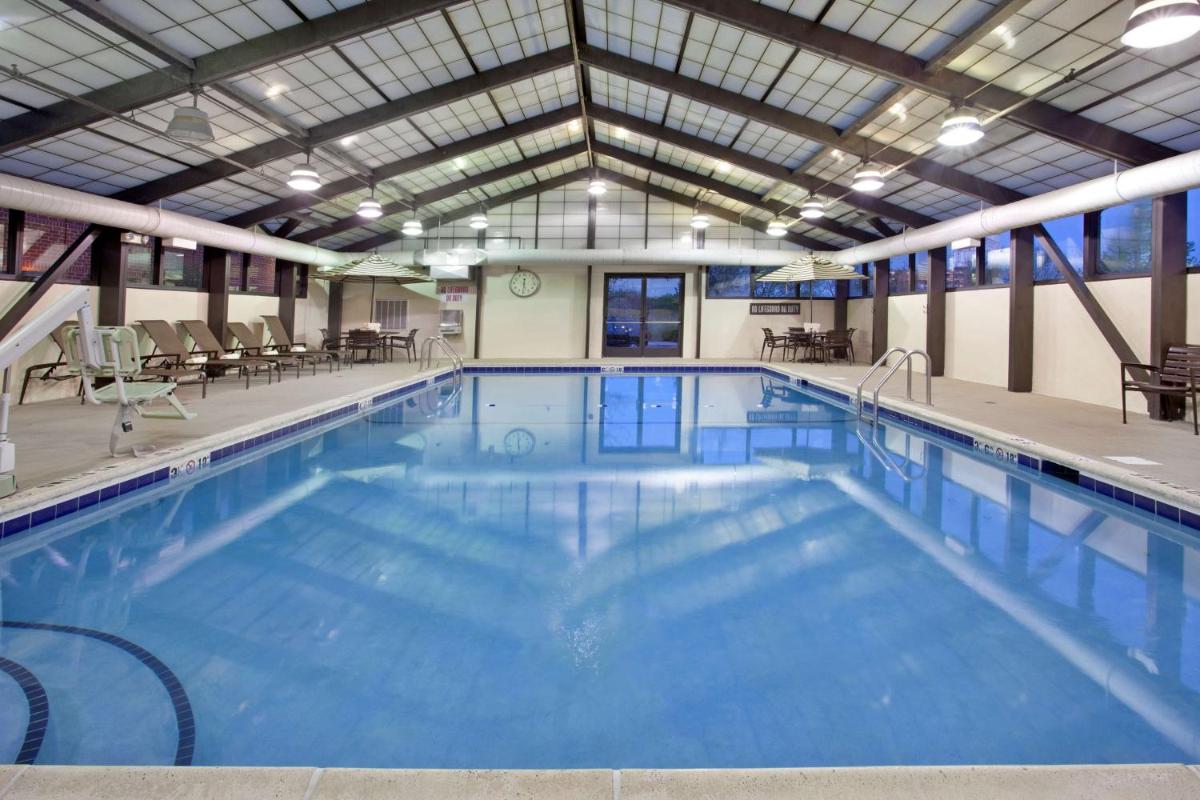 Hyatt Place Chicago - Lombard/Oak Brook - Housity