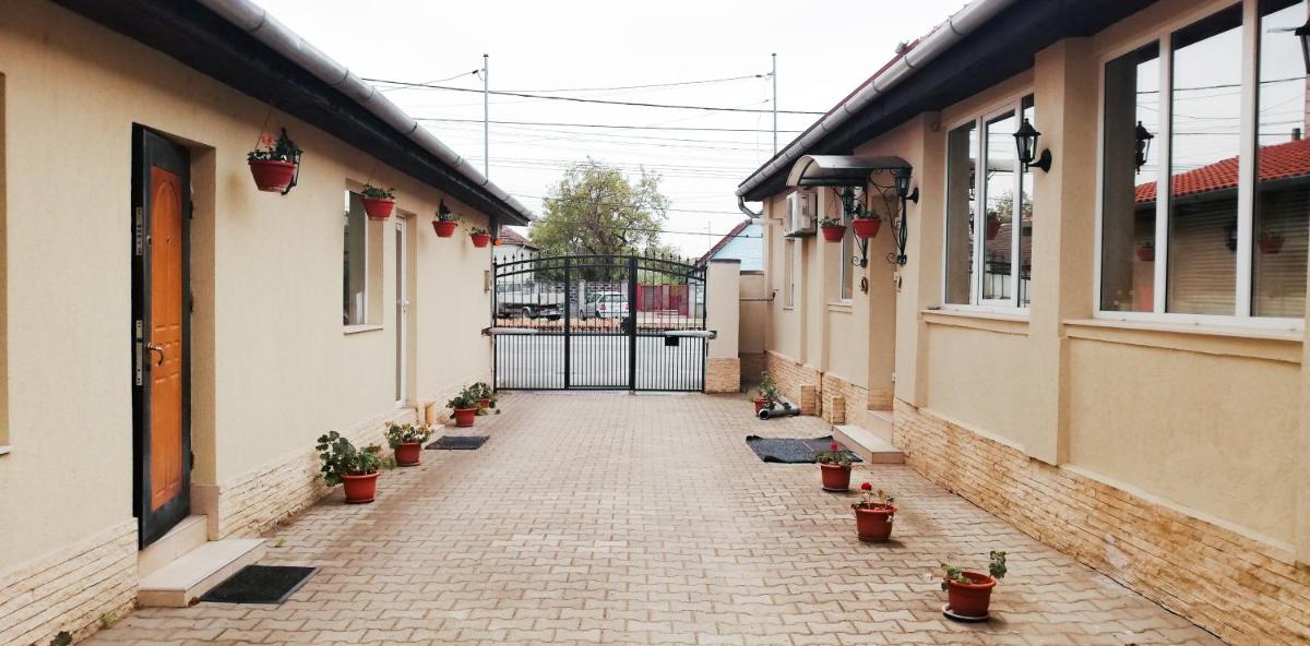 Pensiunea Bella - Housity