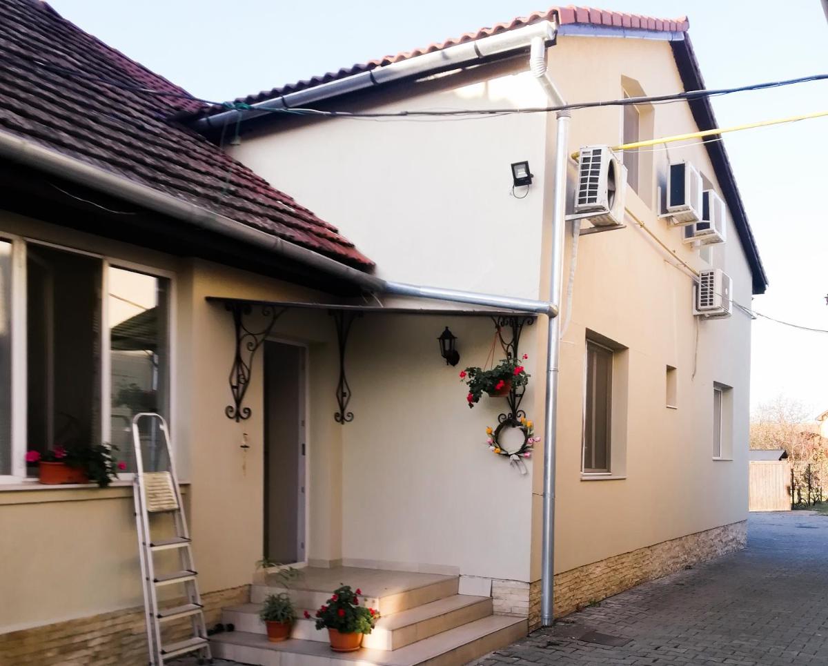 Pensiunea Bella - Housity