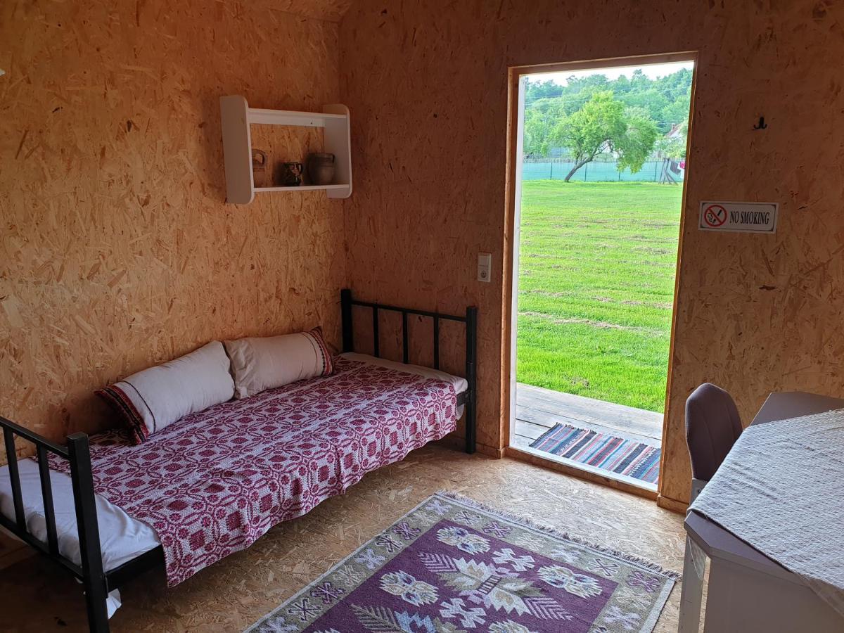 Casutele din Grosi - Housity