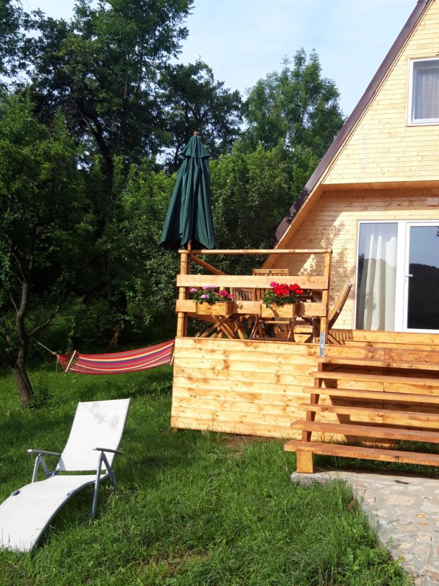 Cabana din livada - Housity
