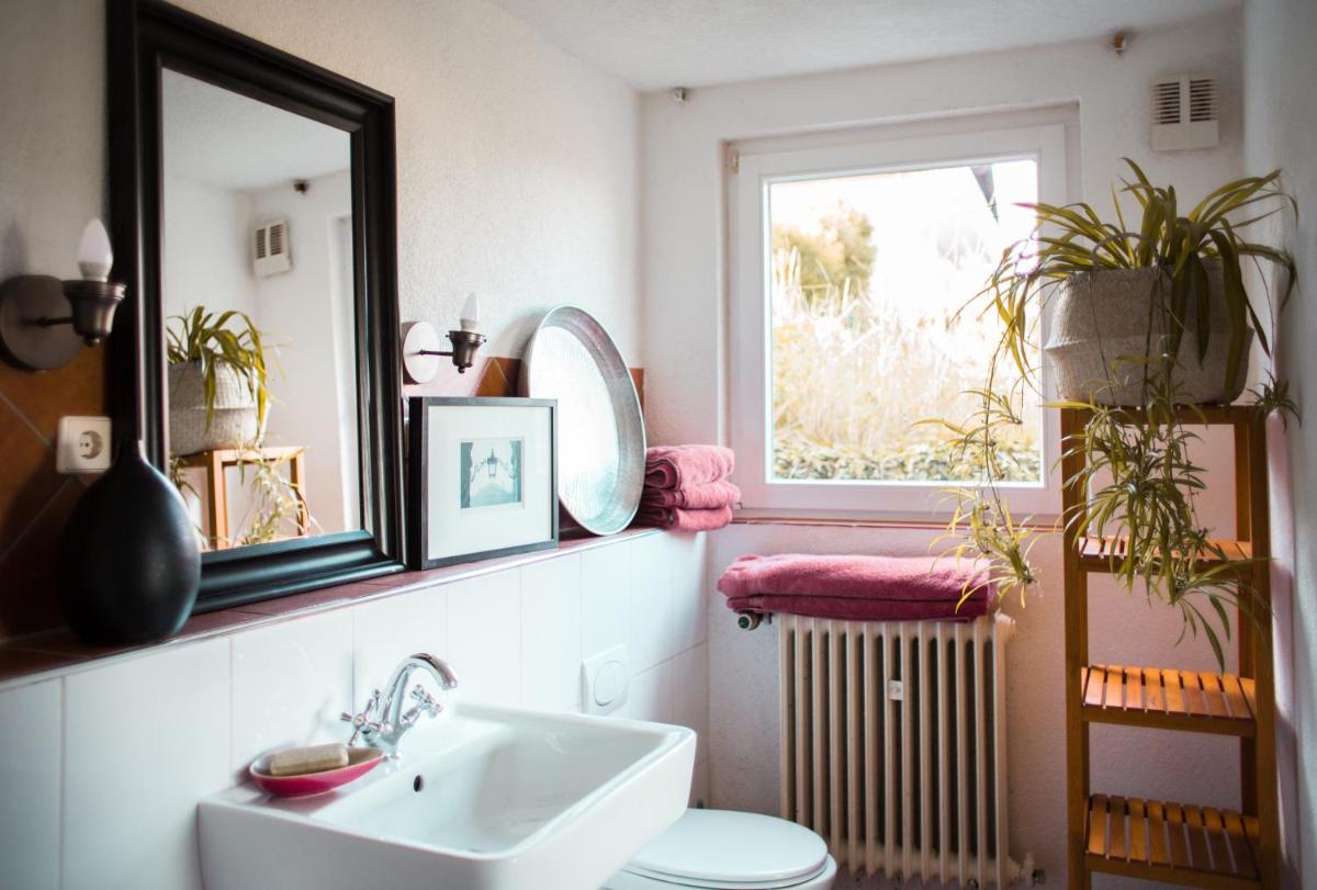 Bed & Breakfast Unter den Linden - Housity