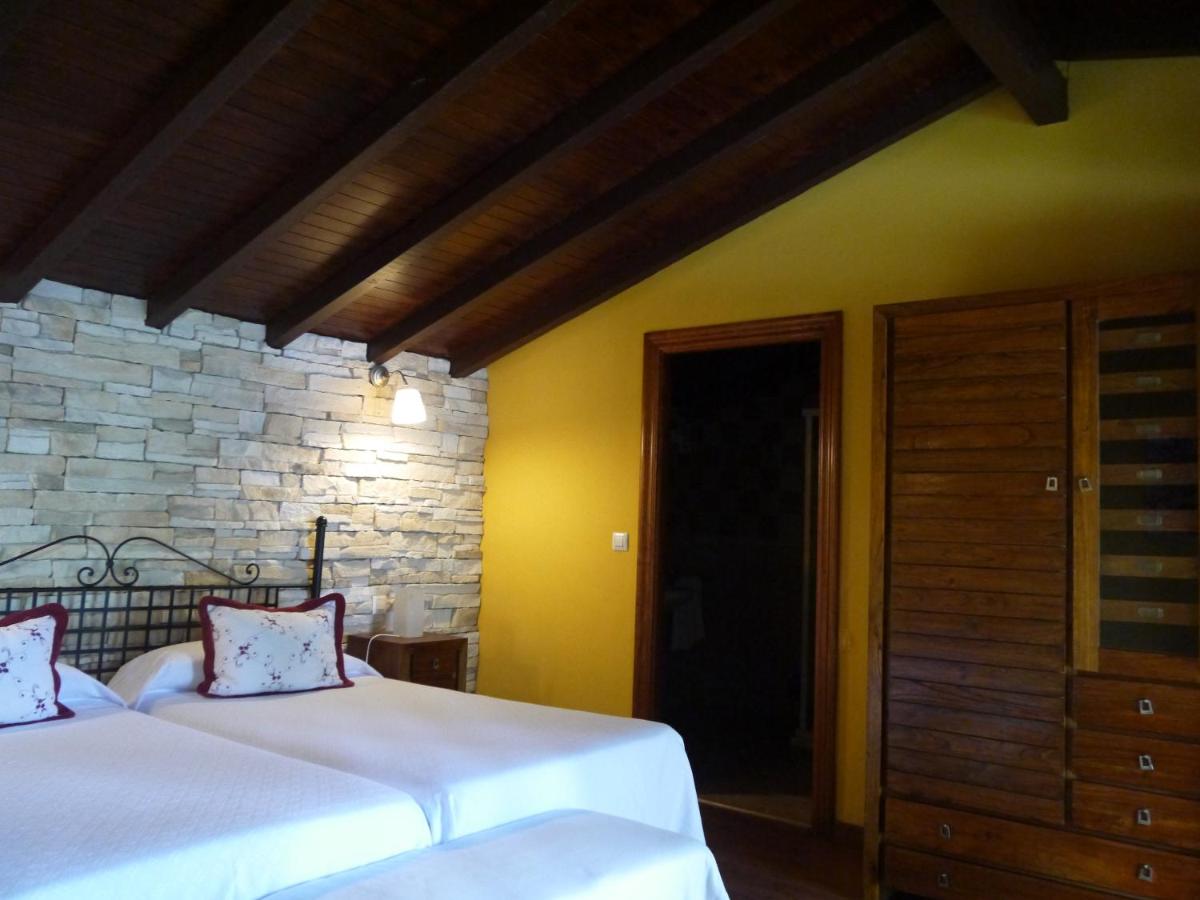 Hotel Rural Isasi - Housity