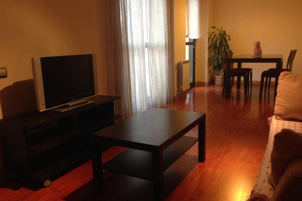 Atico centro Oviedo 3hab+garaje+terraza+wifi - Hizvo