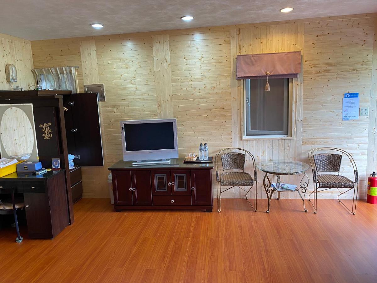 Huayi Homestay - Housity