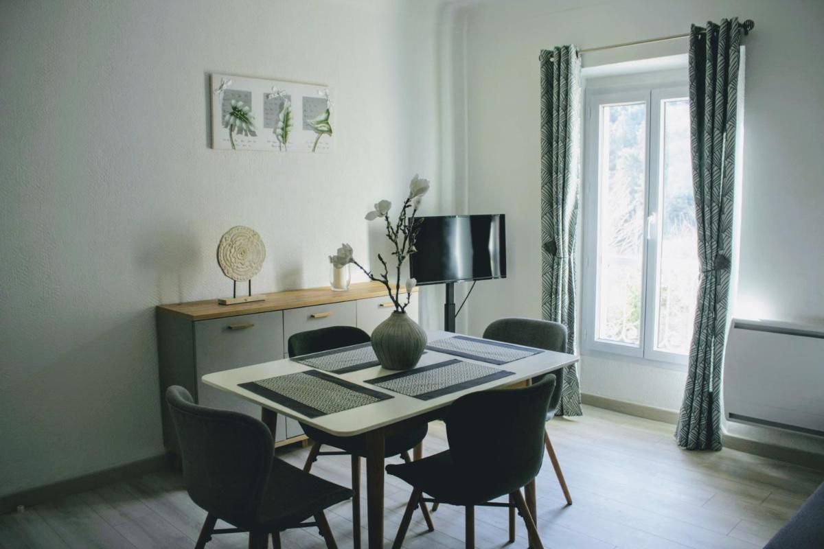 Charmant appartement au cœur des grès d Annot - Housity