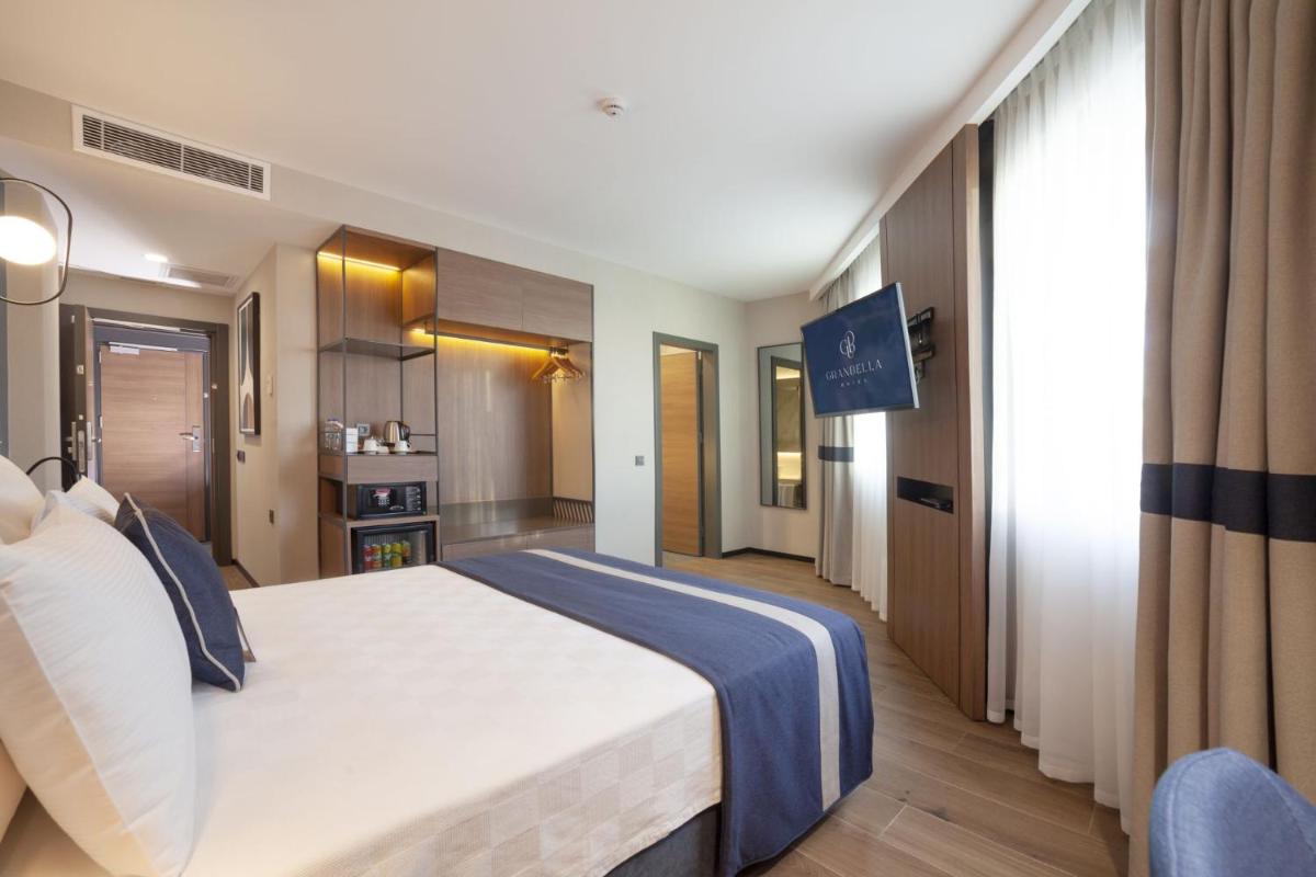 GRANBELLAHOTEL - Housity