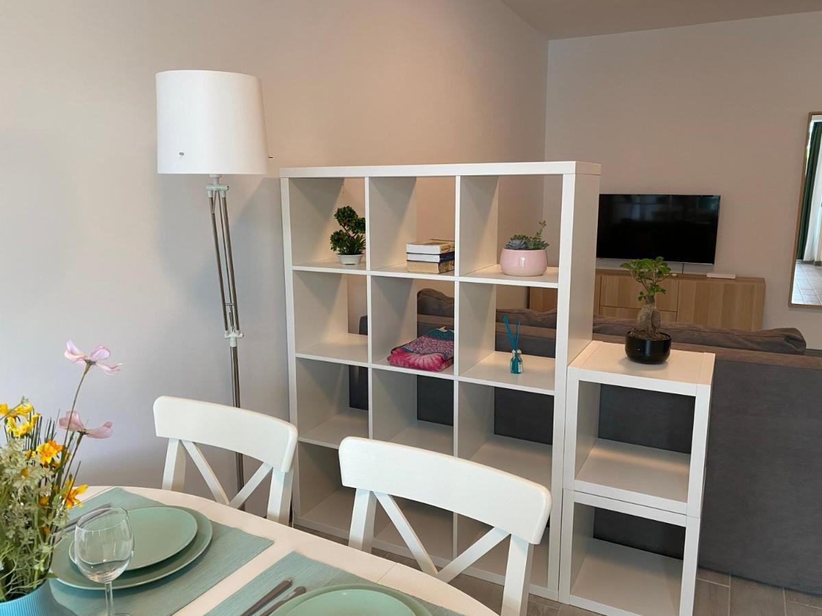 Deko Apartments Alezzi Beach Mamaia - Housity