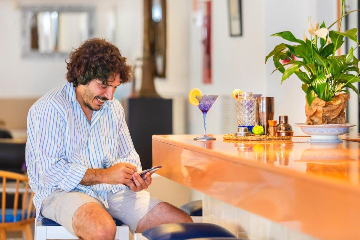 Clientes alojados en Hotel Na Forana