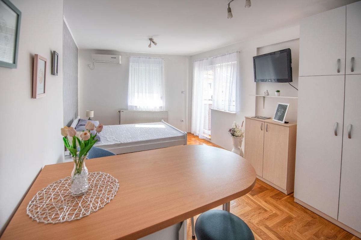 Stella Modern Apartment 2 - Hizvo