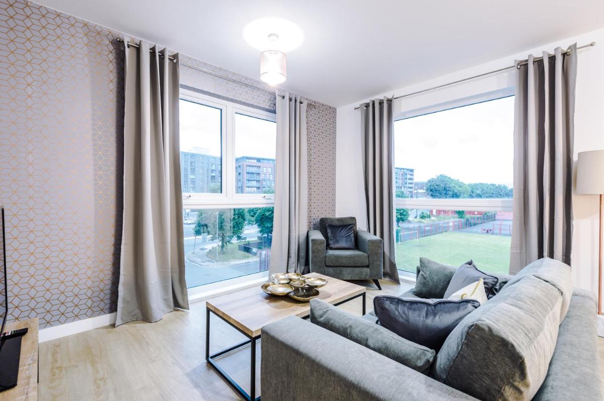 2 Bedroom Apartment Manchester Hosted By MCR Dens - Housity