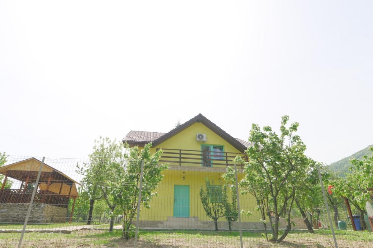 Pensiunea HAPPY - Housity