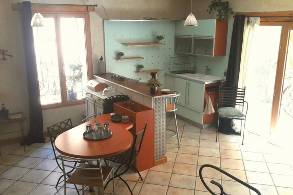 Joli loft dans village pittoresque - Hizvo